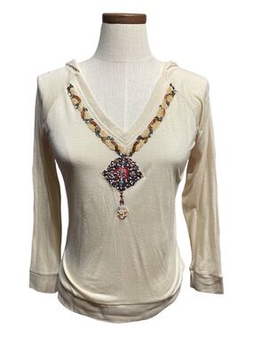 •Embellished V-Neck Cream Long-Sleeve Top